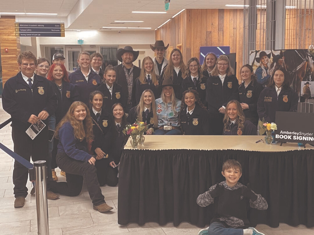 Burns Ffa Inspired By Injured Barrel Racer Amberley Snyder - Pine 